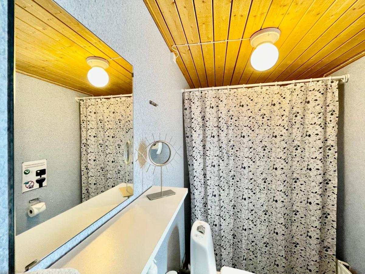 Inuk Hostels Nuuk Ngoại thất bức ảnh